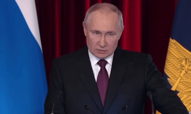 Putin: entrepreneurs operate in difficult condition