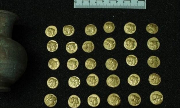 Gold Coin Treasure from Alexander the Great Era found in Annexed Crimea